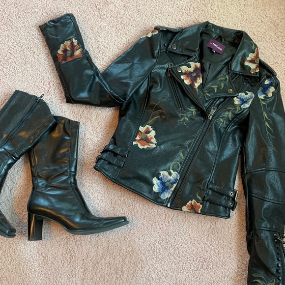 Vigoss Jackets & Blazers - EUC Vigoss floral/stud faux leather jacket. Size M